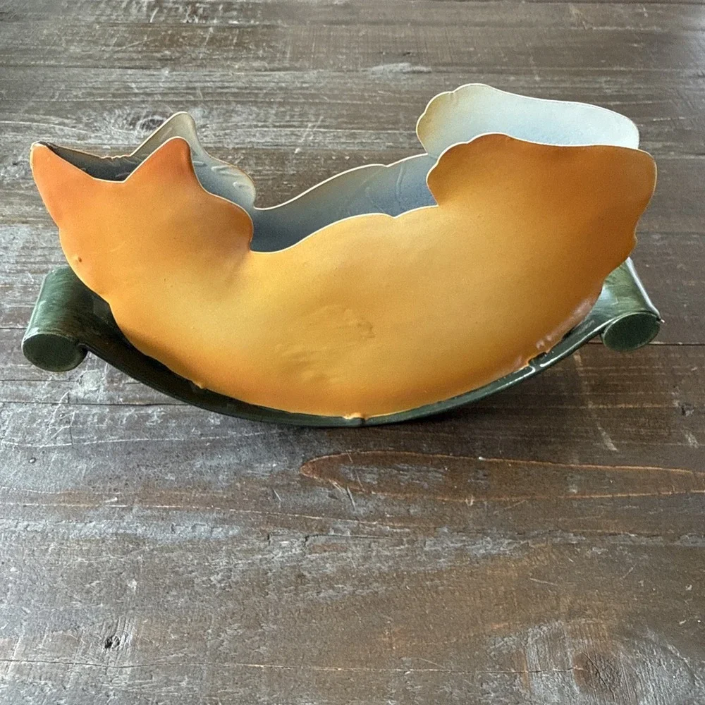 Figi Graphics Metal Cat Napkin Holder Sleeping‎ Rocking 3D Kitschy 8.5